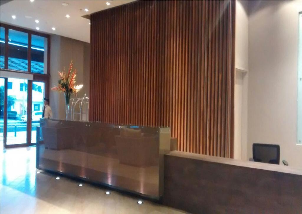GHL Hotel Montería Exterior foto Reception desk at the hotel